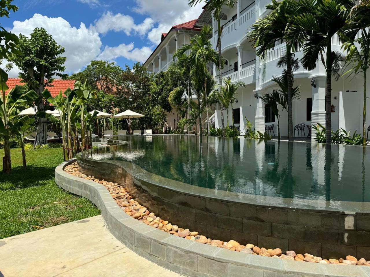 The Jungle Hotel Siem Reap Exterior photo